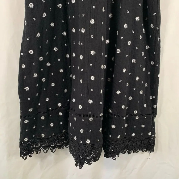 Old Navy Mini Dress Women's Small Black Floral Crochet Trim Tassel - Picture 8 of 8